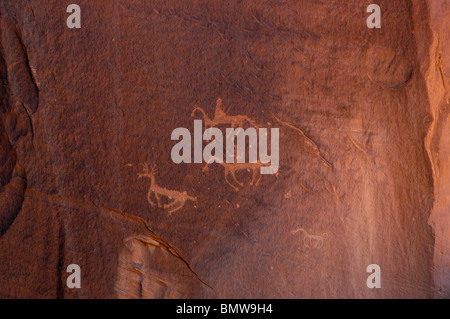 Canyon De Chelly Arizona petrogylphs inciso nella roccia Foto Stock