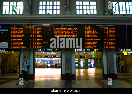 Centralstation la principale stazione ferroviaria di Stoccolma Svezia Europa Foto Stock