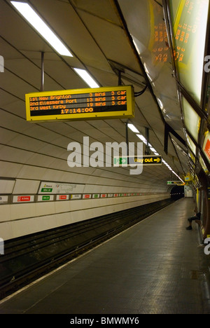 Moorstreet Wirral Line Station nel centro di Liverpool England Regno Unito Europa Foto Stock