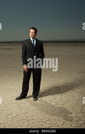 Imprenditore nel deserto Foto Stock