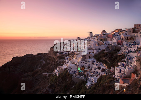 Grecia CICLADI Santorini, la cittadina di Oia e della caldera di Santorini Foto Stock