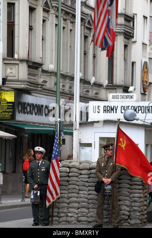 Il Checkpoint Charlie Berlino Foto Stock