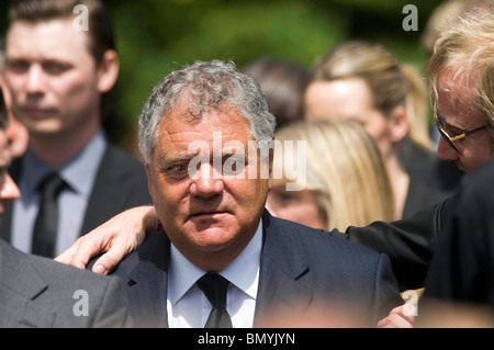 Funerali di ex Stereophonics batterista Stuart cavo nella sua città natale di Aberdare nel Galles del Sud delle Valli. Foto Stock