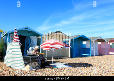 Regno Unito west sussex rustington capanne sulla spiaggia Foto Stock