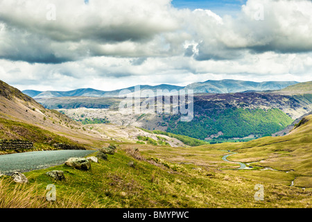 Honister Pass nel distretto del lago, Cumbria, Regno Unito - guardando verso Borrowdale Foto Stock