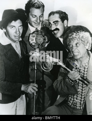 MARX BROTHERS - Una commedia americana di team da sinistra: Chico, Zeppo, Groucho e gli Harpo Foto Stock
