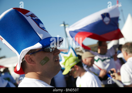 La Slovenia i tifosi di calcio, coppa del mondo Foto Stock