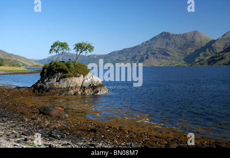 Beinn Sgritheall e Loch Hourn da Knoydart Foto Stock