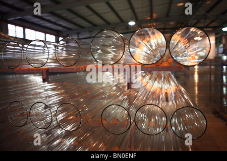 Israele, Bet Shemesh, Solel Industries è un produttore di collettori solari per campi solari nel mondo. Foto Stock