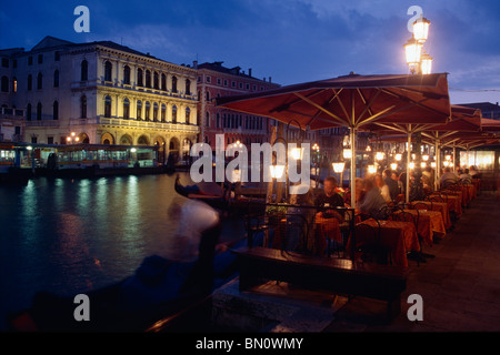 Sala da pranzo lungo il Grand Canal, Venezia, Italia Foto Stock