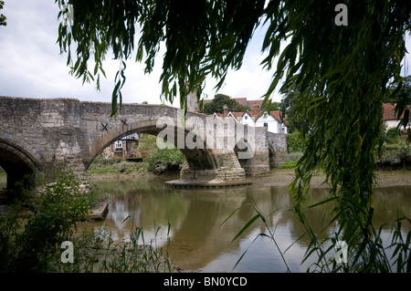 Aylesford Kent village campagna ponte sul fiume medway Foto Stock