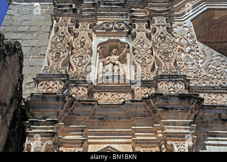 Chiesa di Santa Clara e monastero, Antigua Guatemala Foto Stock