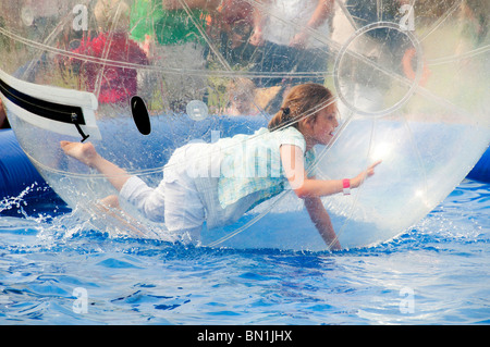 Giochi d'acqua il 4 di luglio festa Foto Stock