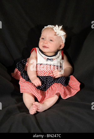 Un mese due vecchi caucasian Baby girl Foto Stock