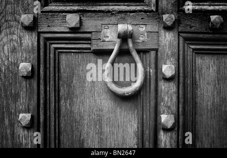 Antica Maniglia della porta Foto Stock