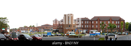 Esterno del Selly Oak NHS Hospital di Birmingham REGNO UNITO. Foto Stock