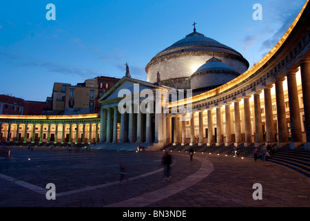 San Francesco di Paola, Piazza del Plebiscito, Napoli, Campania, Italia, Europa Foto Stock