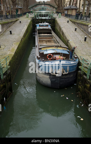 Ecluse du Canal Saint Martin Parigi Foto Stock