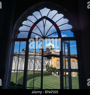 Casa Sezincote dall'Aranciera, vicino a Bourton sulla collina, Gloucestershire, Cotswolds, England, Regno Unito Foto Stock