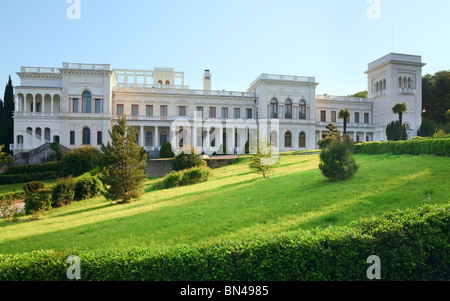 Palazzo di Livadia (ritiro estivo dell'ultimo Zar russo Nicholas II, Crimea, Ucraina). Costruito nel 1911 dall'architetto N.P. Krasnov. Foto Stock