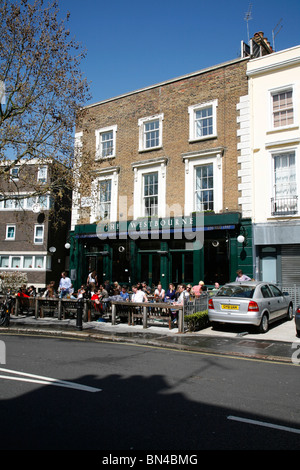 Il Westbourne pub sulla Westbourne Park Ville, Westbourne Green, Londra, Regno Unito Foto Stock