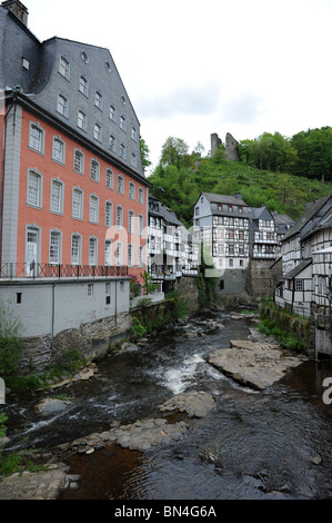 Monschau nel Parco Nazionale dell'Eifel Germania Deutschland Europa Foto Stock