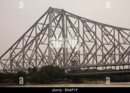 Quella di Howrah ponte ora Rabindra Setu ; Calcutta ora Kolkata ; Bengala Occidentale ; India Foto Stock