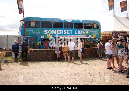 Somerset sidro autobus presso il festival di Glastonbury 2010 Foto Stock