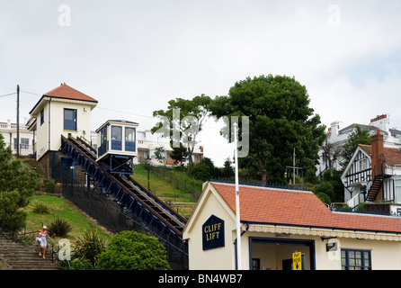 Il Cliff Railway ascensore a Southend on Sea in Essex. Foto di Gordon Scammell Foto Stock