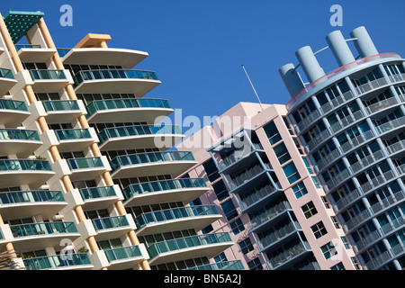 Metà del luogo condos in Miami Beach, Florida, Stati Uniti d'America Foto Stock