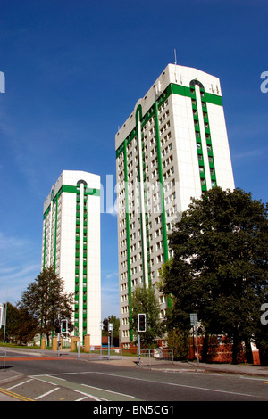 Regno Unito, Inghilterra, Cheshire, Stockport, autorità locale High-Rise alloggi sociali, Lancashire Hill appartamenti Foto Stock