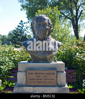 Hans Christian Andersen statua nella città danese di Elk Horn Iowa Foto Stock