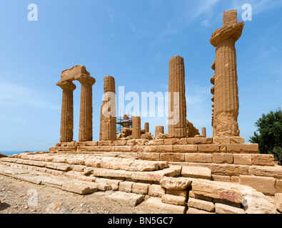 Il Tempio di Giunone, Valle dei Templi, Agrigento, Sicilia, Italia Foto Stock