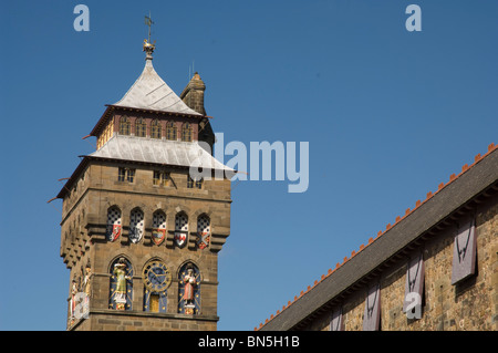 Clock Tower, Castello di Cardiff, Cardiff, Galles, Regno Unito, Europa Foto Stock