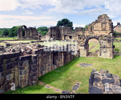 I notevoli resti di un monastero cluniacense, Monk Bretton Priory, Barnsley, South Yorkshire, Regno Unito. Foto Stock