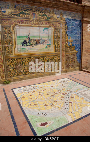 Spagna, Siviglia. Piazza di Spagna (aka Plaza de Espana). Foto Stock