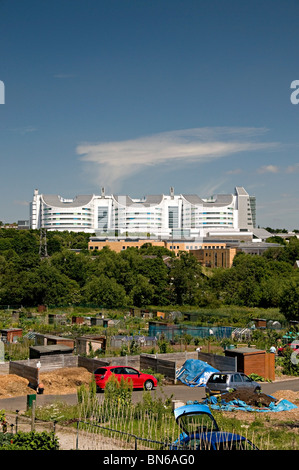 Viste di Selly Oak super ospedale Queen Elizabeth che considera anche le forze britanniche Foto Stock