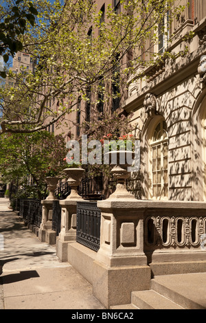 Le pietre dorate nel quartiere storico di Murray Hill, New York City, USA Foto Stock