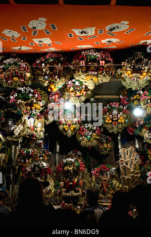 Santuario Hanazono Tori no ichi, Tokyo Giappone. Foto Stock