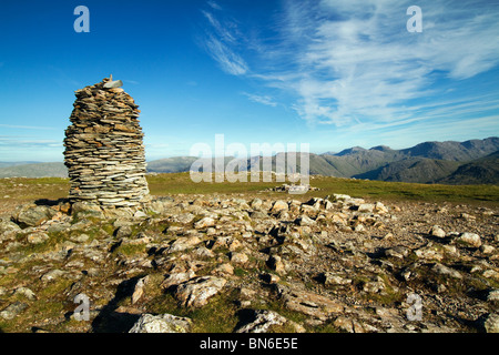 "Alta Spy' 653metri Trig punto sulla cima del monte cercando di Helvellyn Mountain Range, il Lake District Cumbria Inghilterra England Regno Unito Foto Stock