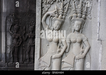 Devatas a Angkor Wat, Cambogia. Foto Stock