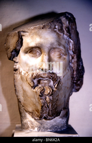 Busto di Asklepios Dio greco della medicina, Graeco-romana Museo di Alessandria, Egitto Foto Stock