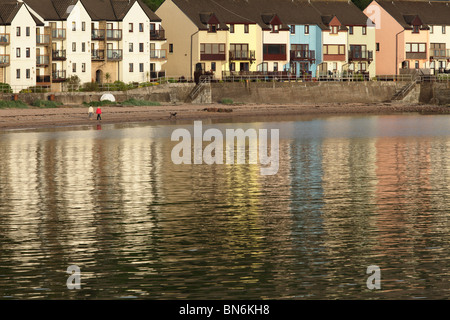 Fairlie, villaggio sulla strada costiera Ayrshire accanto al Firth of Clyde, North Ayrshire, Scozia, Regno Unito Foto Stock