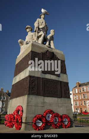 Memoriale di guerra a Largs, Ayrshire, in Scozia, Regno Unito Foto Stock