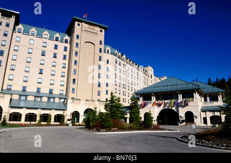 Fairmont Chateau Lake Louise Hotel. Il Parco Nazionale di Banff, Alberta, Canada. Foto Stock