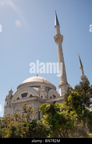 La moschea di Dolmabahce, Istanbul, Turchia Foto Stock