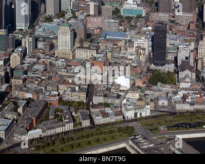Vista aerea sopra il quartiere storico di Montreal Vecchia Quebec waterfront Foto Stock