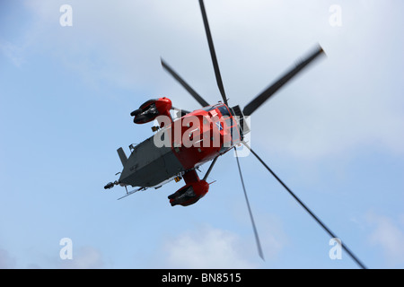Royal Navy Rescue Westland Sea King HU5 elicottero XZ920 battenti NEL REGNO UNITO Foto Stock