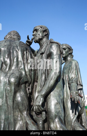 Dettaglio della borghesia di Calais statua di Auguste Rodin situato al di fuori del Hotel de Ville, Calais, Francia Foto Stock