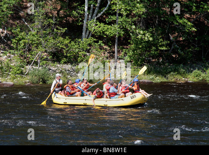 Rafting sul fiume Hudson presso la North Creek New York. Foto Stock